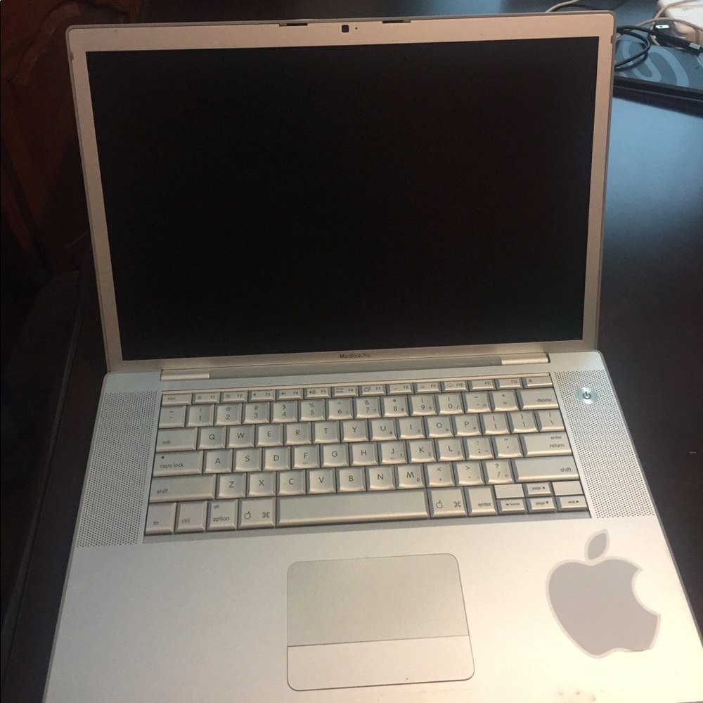 MacBook Pro - Picture 2 of 2